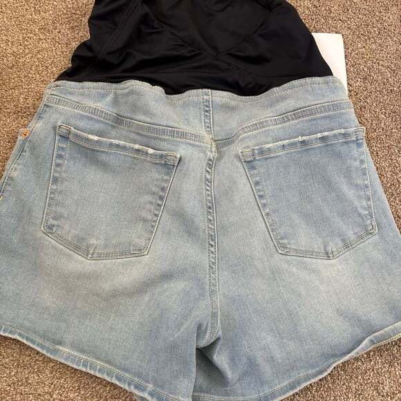 Isabel Maternity by Ingrid & Isabel Crossover Panel Midi Maternity Jean Shorts - Picture 3 of 3